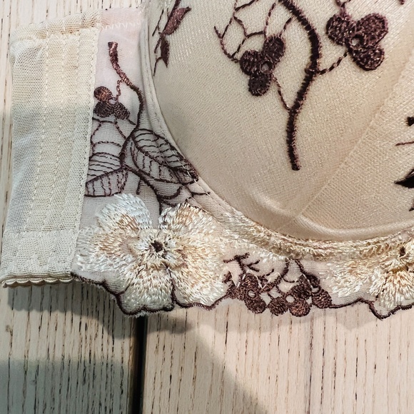 Women Super Push Up Bra Embroidery Lingerie Lace sexy floral Thick Padded Bras - Picture 15 of 15
